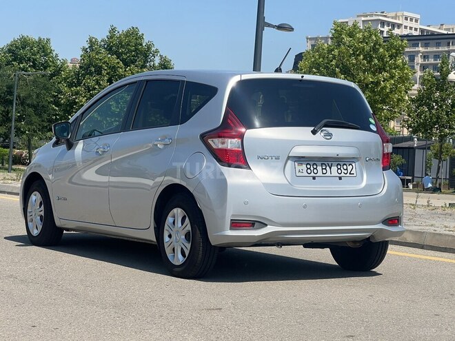 Nissan Note-6