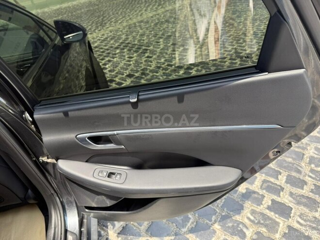 Hyundai Sonata-10