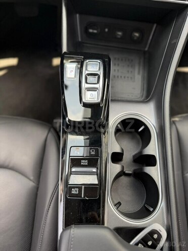 Hyundai Sonata-4