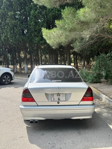 Mercedes C 240-8
