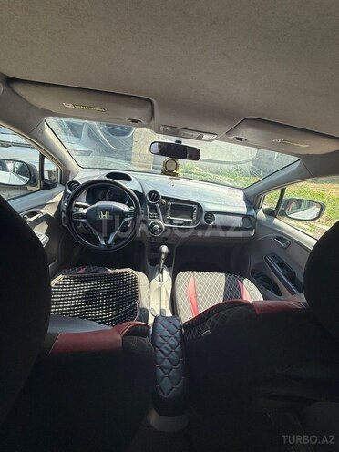 Honda Insight-5