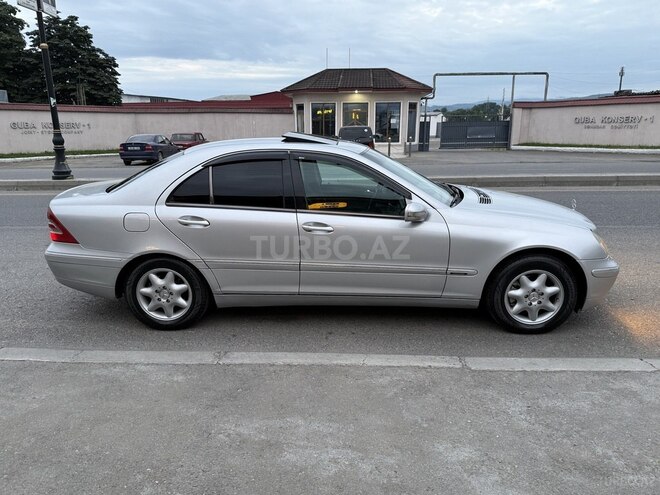 Mercedes C 200-2