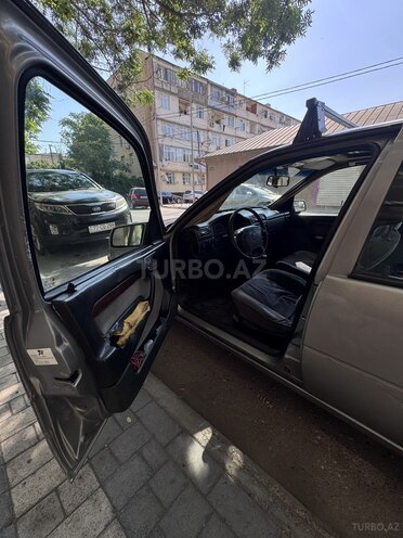 Opel Vectra-12