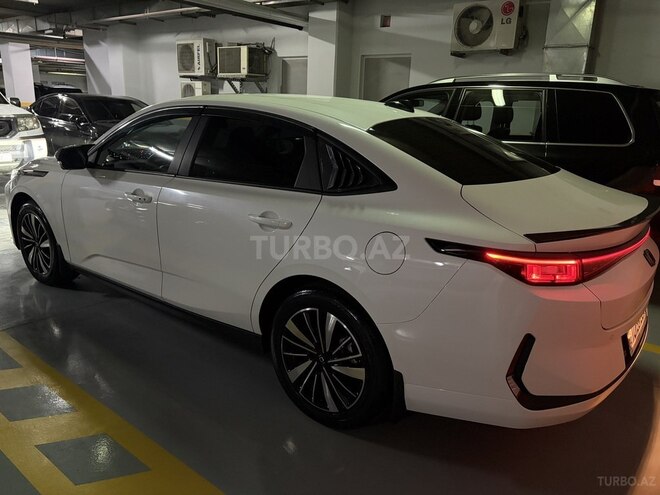 Changan Qiyuan A05-3