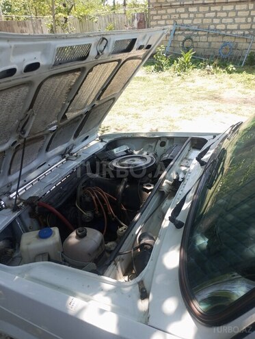 LADA (VAZ) 2107-2