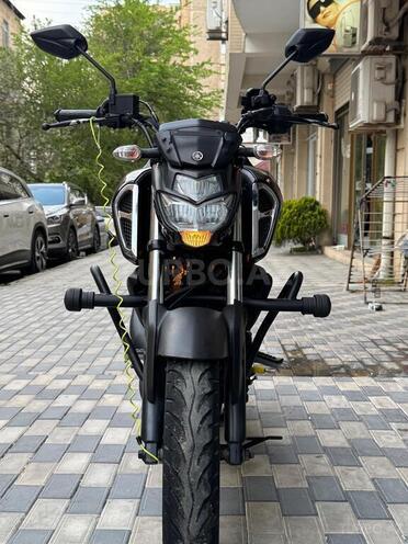 Yamaha FZ-S FI Deluxe-2