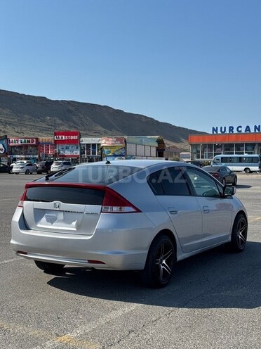 Honda Insight-5