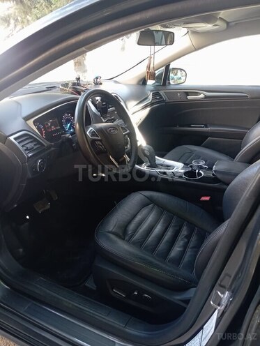 Ford Fusion (North America)-10