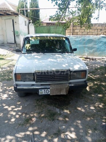 LADA (VAZ) 2107-1