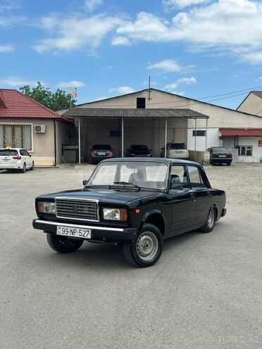 LADA (VAZ) 2107-1