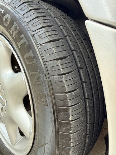 Mercedes C 200-13