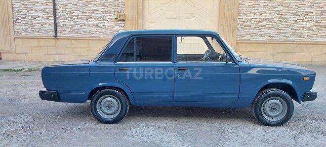LADA (VAZ) 2107-2