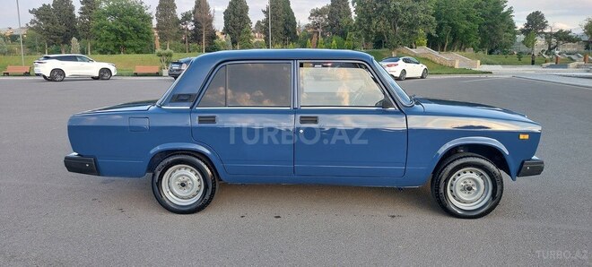LADA (VAZ) 2107-10