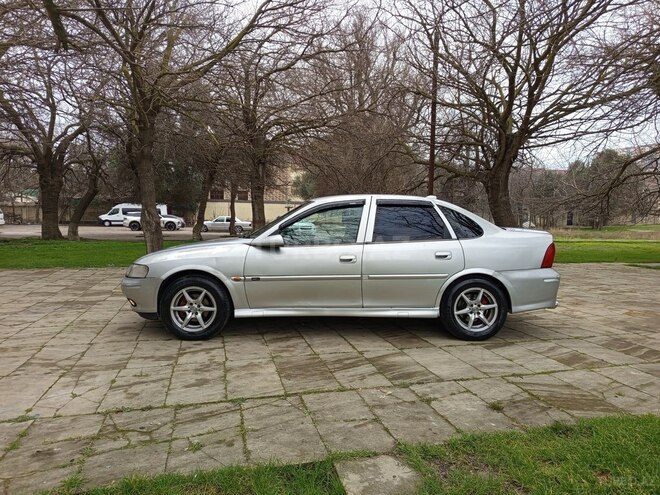 Opel Vectra-15
