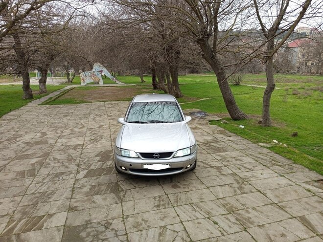 Opel Vectra-2