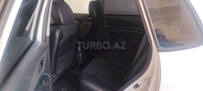 Hyundai Tucson-12