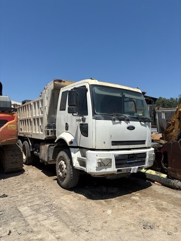 Ford Cargo-2