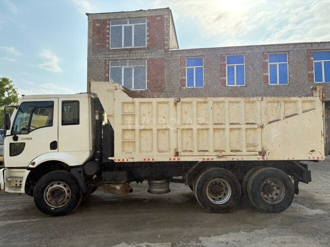 Ford Cargo-7