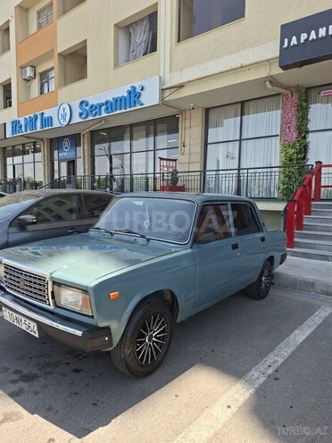 LADA (VAZ) 2107-2
