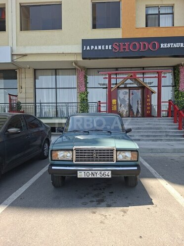 LADA (VAZ) 2107-1