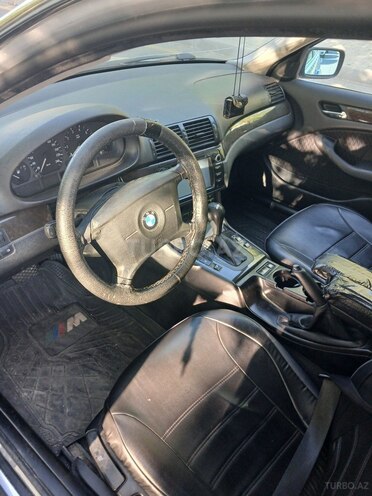 BMW 320-8