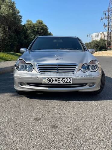 Mercedes C 200-1