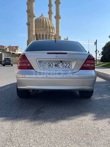 Mercedes C 200-2