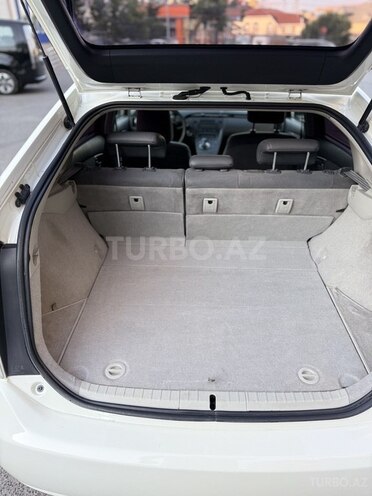 Toyota Prius-2