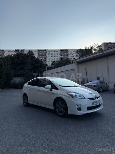 Toyota Prius-9
