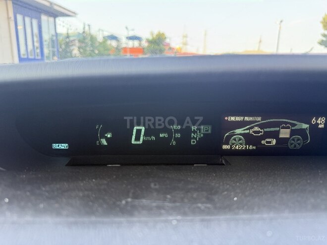 Toyota Prius-15