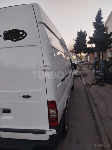 Ford Transit-2