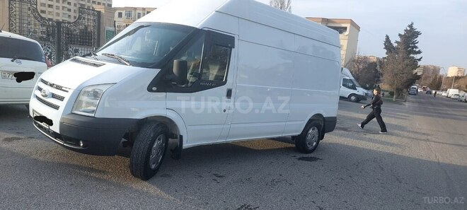 Ford Transit-3