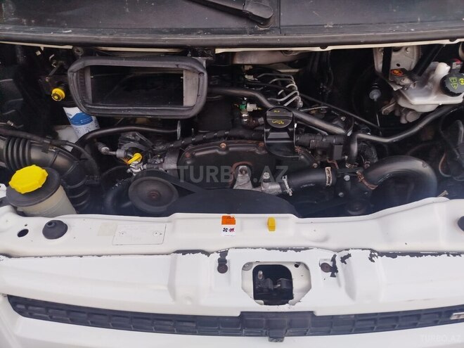 Ford Transit-10
