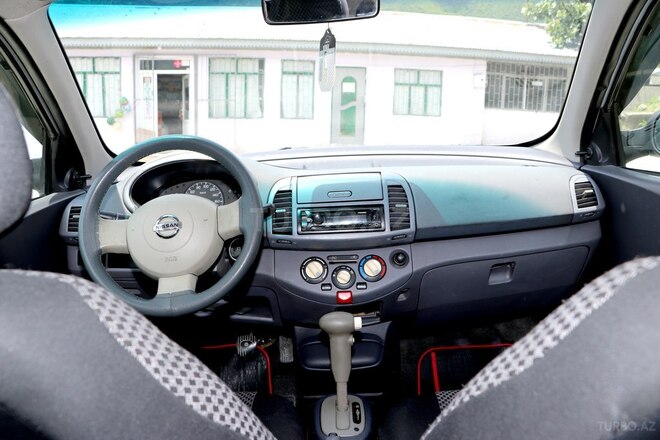 Nissan Micra-9