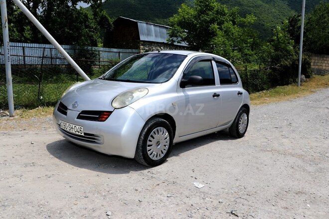Nissan Micra-4