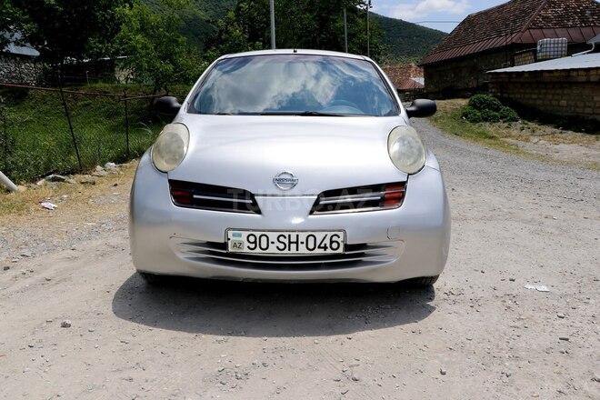 Nissan Micra-1