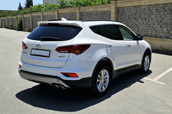 Hyundai Santa Fe-7