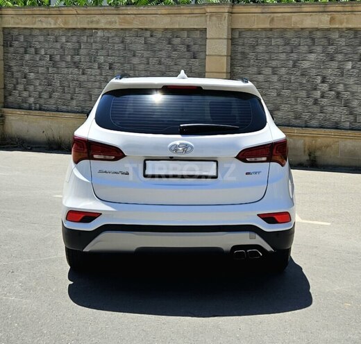 Hyundai Santa Fe-6