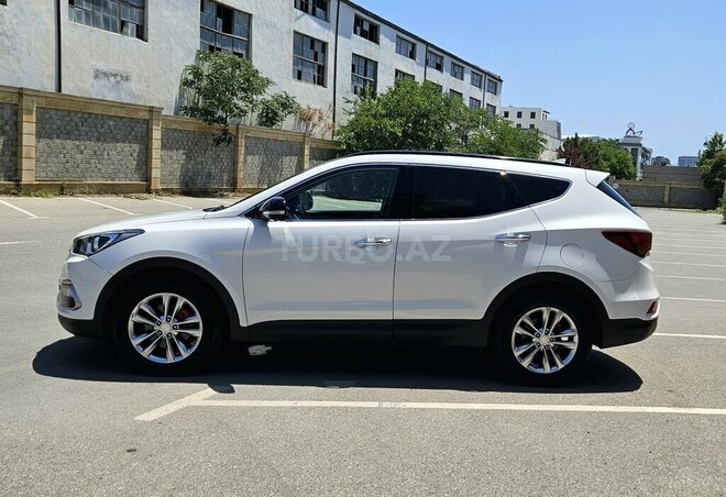 Hyundai Santa Fe-4