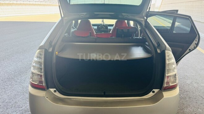 Toyota Prius-6