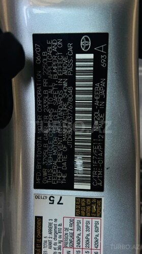 Toyota Prius-13