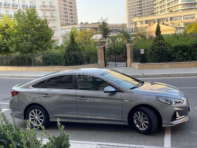 Hyundai Sonata-3