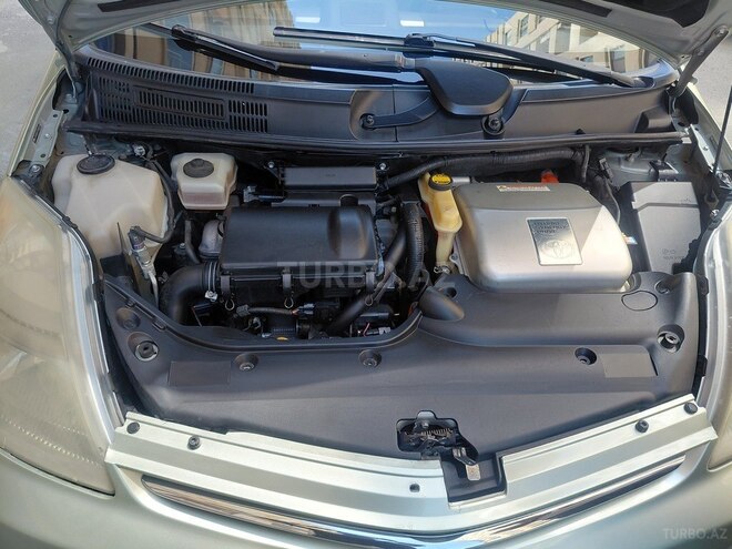 Toyota Prius-9