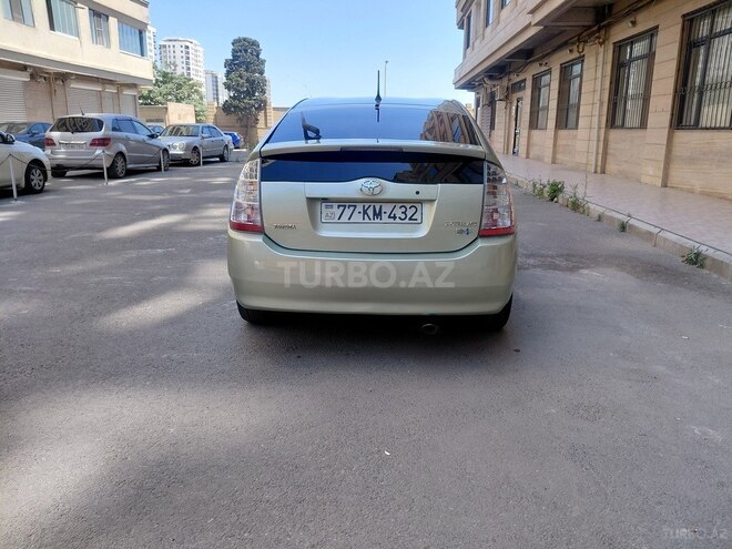 Toyota Prius-3