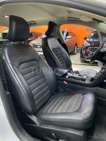 Ford Fusion (North America)-16