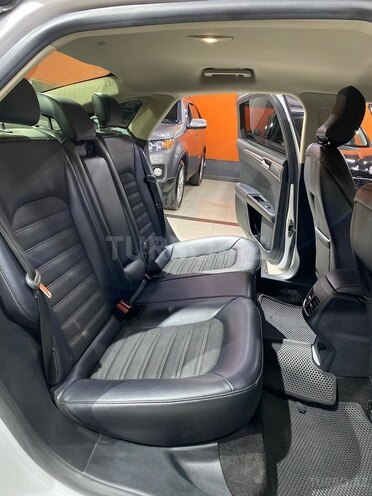 Ford Fusion (North America)-17