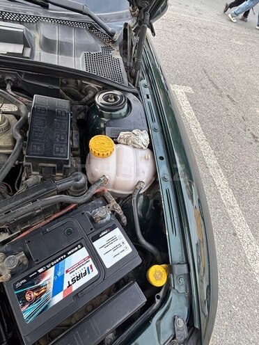Opel Vectra-12