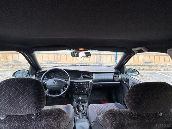 Opel Vectra-15