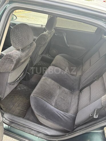 Opel Vectra-16