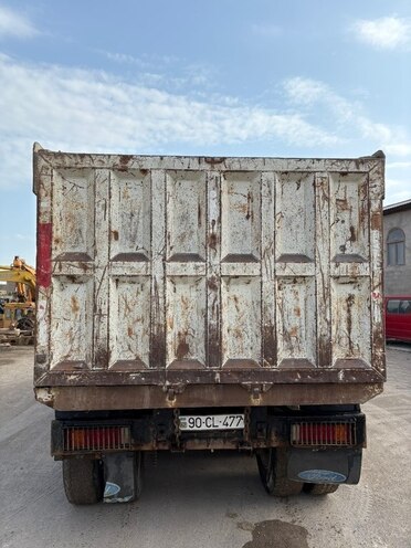 Ford Cargo-8